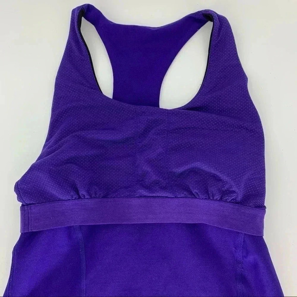 GAP Body Racerback Tank Top with Built-In Bra - Picture 6 of 9